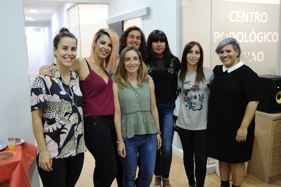 Marta Montesinos, Gisela Gómez, Aida Fano, Yolanda y María Sasía, Estíbaliz Saez y Patricia Barcina. 