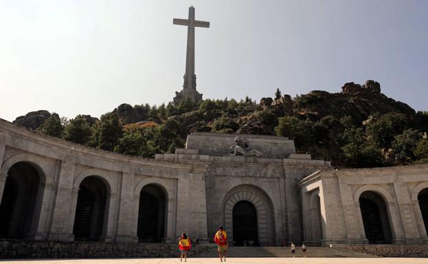 De Franco, el Valle y los cementerios