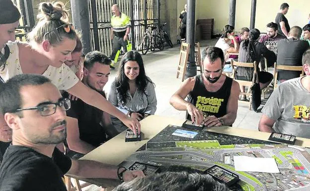 Muchos jugadores se animaron a participar en las partidas organizadas por 'Rigor Mortis'. 