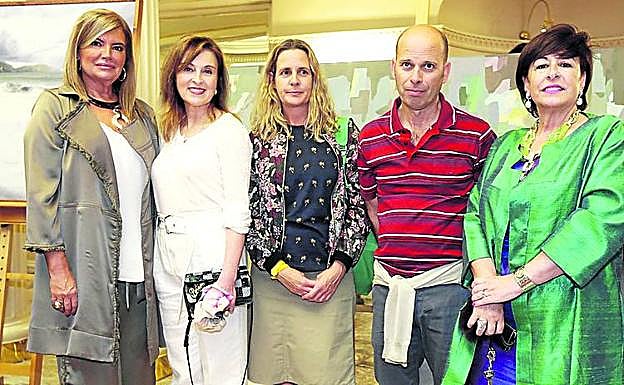 Yolanda del Hoyo, Mercedes Prado, Genoveva Linaza, Txus Meléndez y María Sol Corral. 