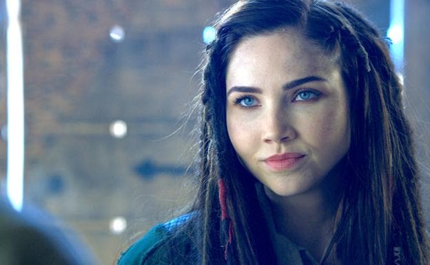 Jessica Green, en 'The Outpost'.