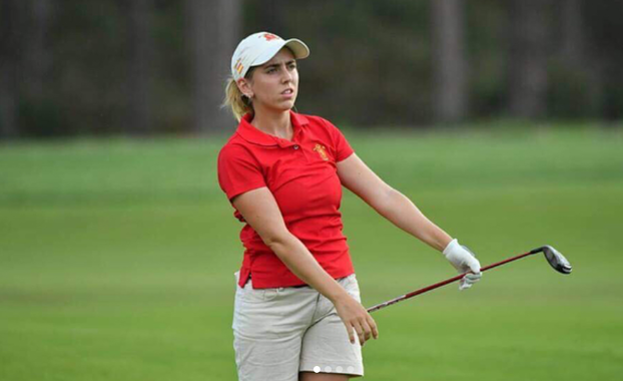 Celia Barquín Arozamena, en el campo de golf.