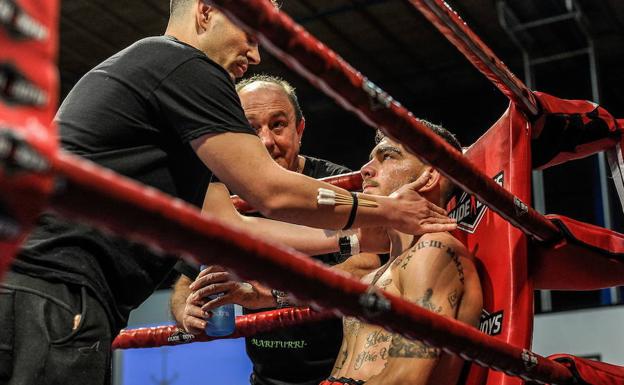 Jon Fernández durante un combate.