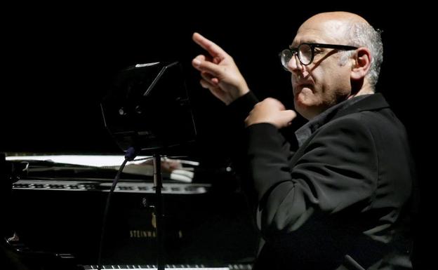 Michael Nyman durante un concierto.