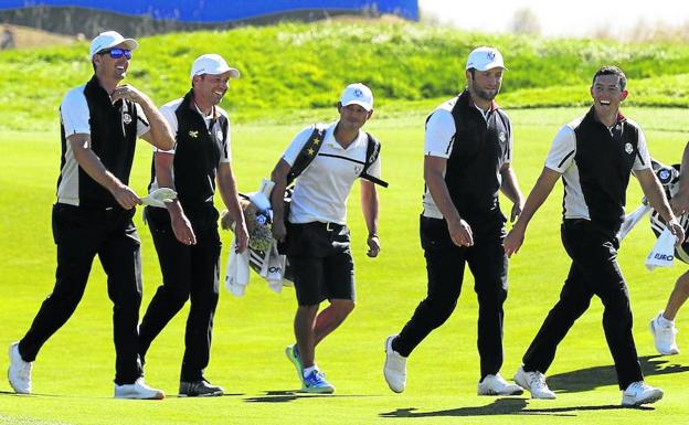 Justin Rose, Sergio García, Jon Rahm y Rory McIlroy se mostraron encantados ayer durante la ronda matinal de prácticas en Le Golf National. 
