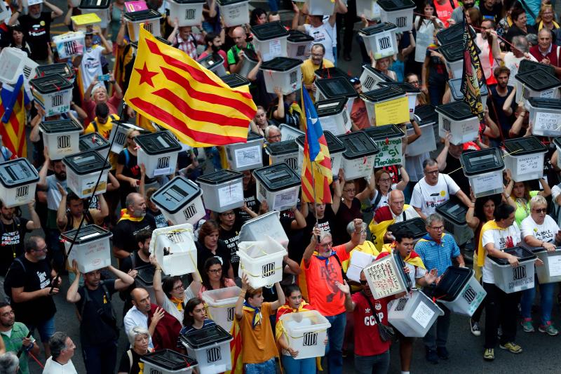 180.000 personas han acudido a la manifestación de Barcelona para conmemorar el primer aniversario del 1-O, según la Guardia Urbana