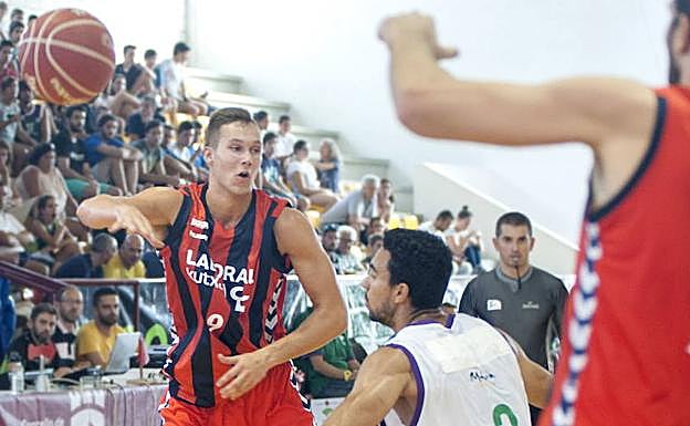 Tadas Sedekerskis es baja por lesión para el partido de esta tarde.