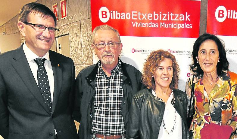 Juan José Etxebarria, Pedro Luis Goicoechea, Miriam Santorcuato y Eloísa Larrea. 