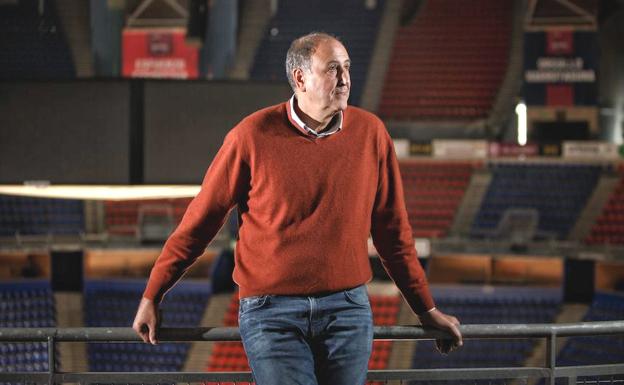 Querejeta, en el graderío del Buesa Arena. 