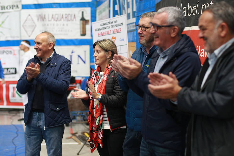 Fotos: Cientos de visitantes rinden culto a la sabrosa pinta alavesa en Pobes