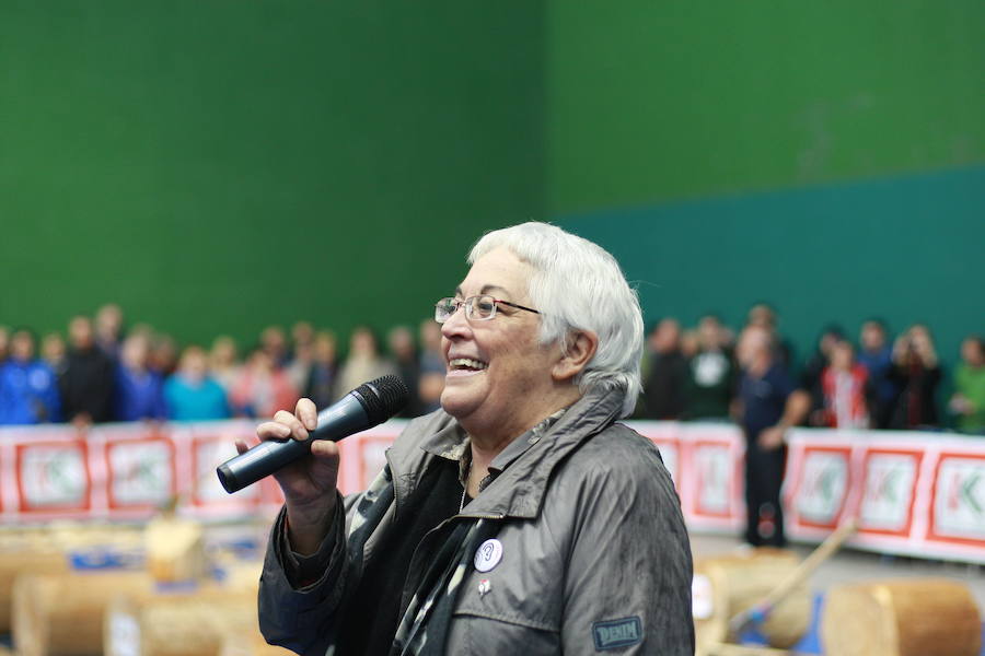 Fotos: Cientos de visitantes rinden culto a la sabrosa pinta alavesa en Pobes