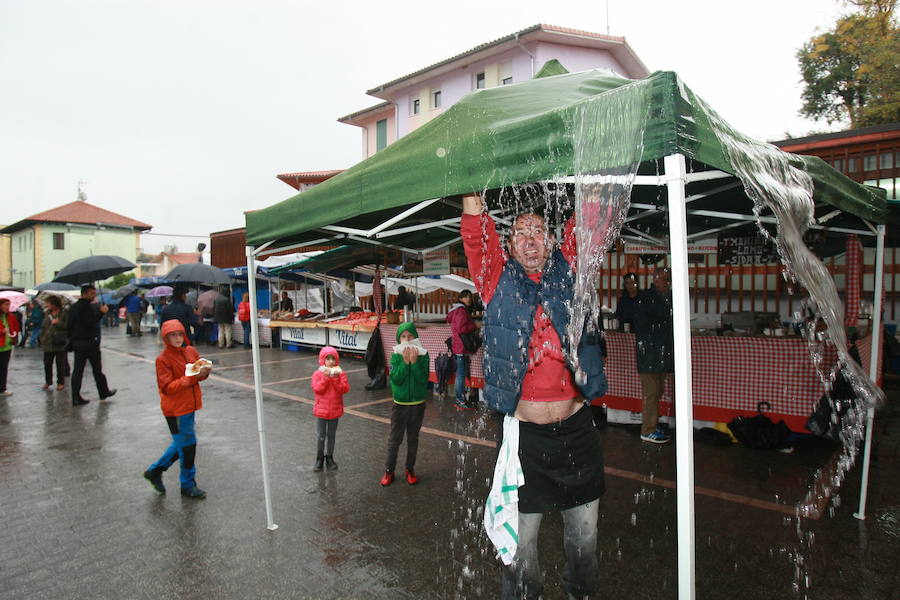 Fotos: Cientos de visitantes rinden culto a la sabrosa pinta alavesa en Pobes