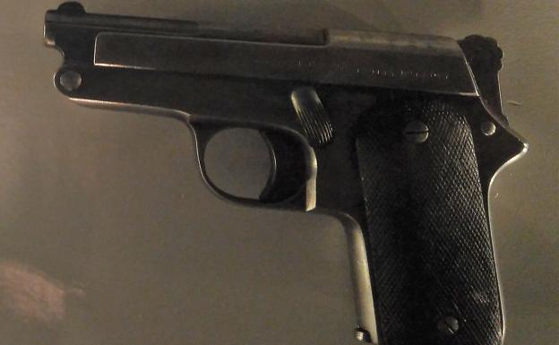 Pistola 'tipo Eibar' fabricada por Hijos de Calixto Arrizabalaga.