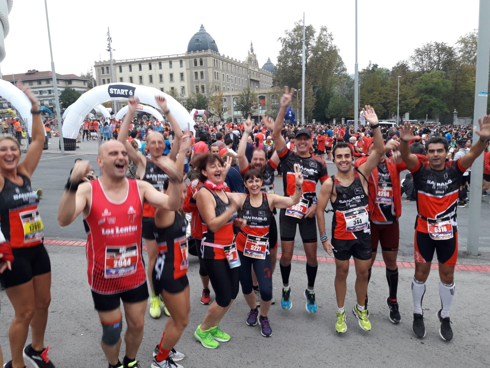 12.500 atletas han salido a correr por las calles de la villa para celebrarlo