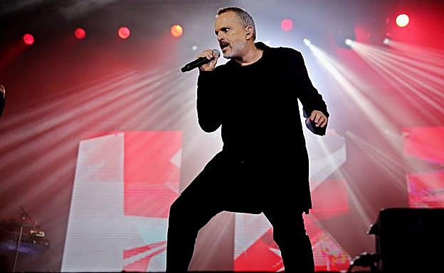 Miguel Bosé.