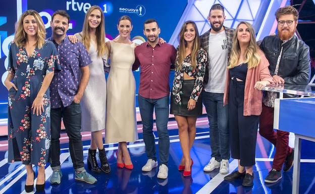  De izquierda a derecha, Valeria Ros, Ángel Carmona, Ángela Ponce, Raquel Sánchez Silva, Juan Sanguino, Marta Márquez, Javier Peña, Carolina Iglesias y Dani Piqueras. Faltan Quan Zhou y Brays Efe.