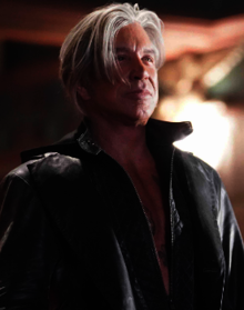 Imagen secundaria 2 - Imágenes de 'Mandy', con un desaforado Nicolas Cage, 'Ghostland', de Pascal Laugier, y 'Nightmare Cinema, protagonizada por Mickey Rourke. '