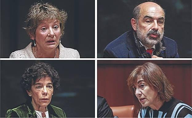 Anjeles Iztueta, Tontxu Campos, Isabel Celaá y Cristina Uriarte. 