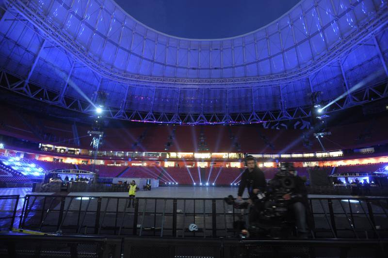 La banda, que actúa este sábado en el estadio del Athletic, realiza su primera toma de contacto con el escenario en el que también actuarán Muse y Berri Txarrak