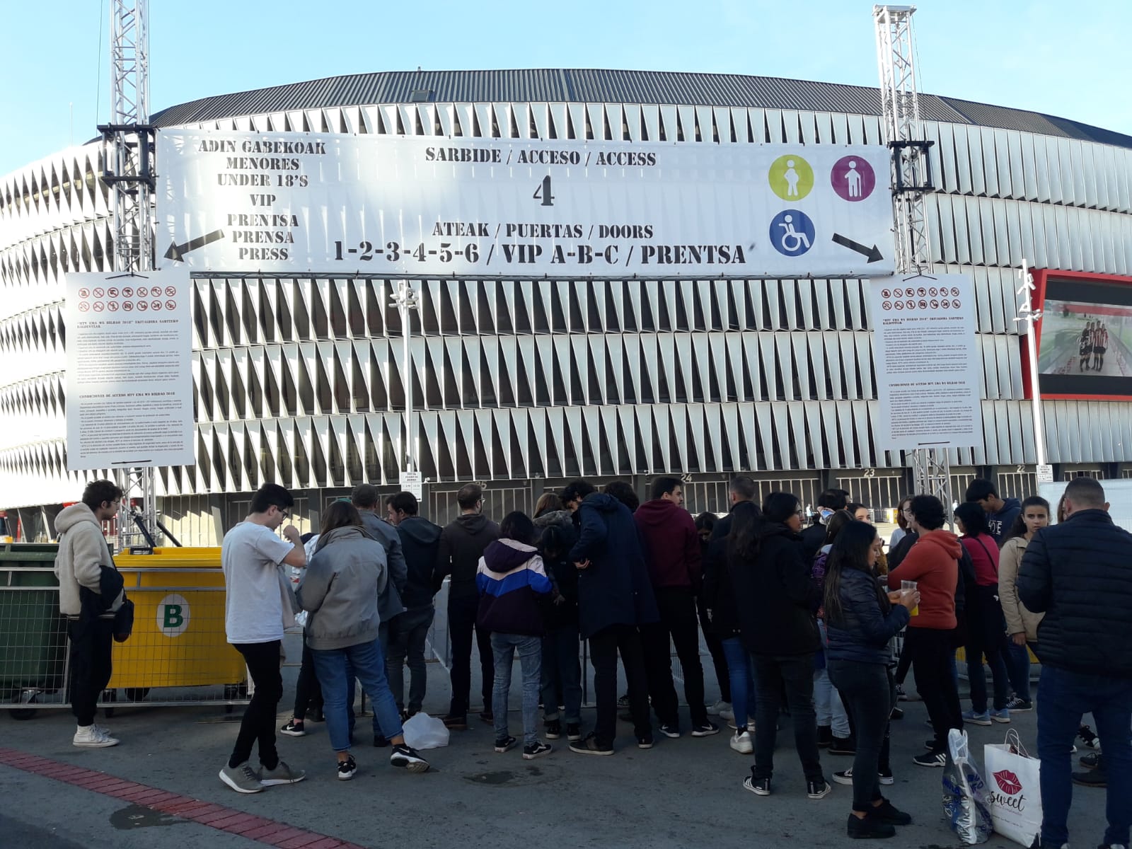 Fotos: El ambiente en San Mamés para los conciertos de la MTV