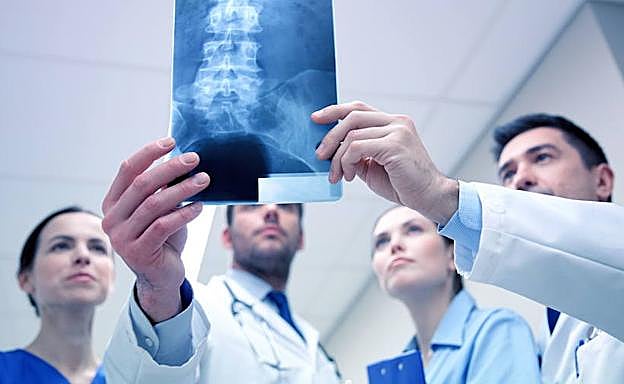 Osakidetza empezará en enero a pagar a 7.000 empleados el plus de desarrollo profesional