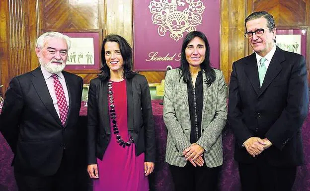 Darío Villanueva, Miren Artaraz, Nekane Balluerka y Enrique de Ybarra. 