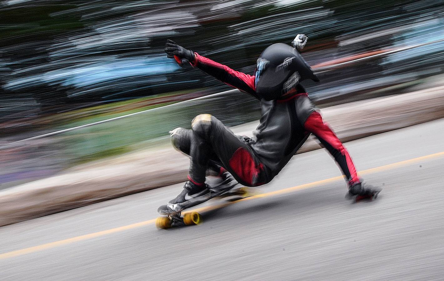 La «Vista Río Downhil» es la última prueba del campeonato mundial de descenso en monopatín que se celebra en Brasil, el primer país sudamericano que adoptó esta especialidad. La competición se desarrolla en un circuito que es en realidad una sinuosa carretera de algo más de 2,5 kilómetros dentro del Parque Natural da Cidade, un hermoso bosque en el extrarradio con increíbles vistas sobre Río de Janeiro. Sus grandes desniveles hacen de él un escenario espectacular y muy rápido. 