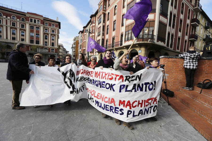 Mujeres marchan desde Portugalete a Bilbao para reivindicar medidas para atajar la lacra de la violencia machista