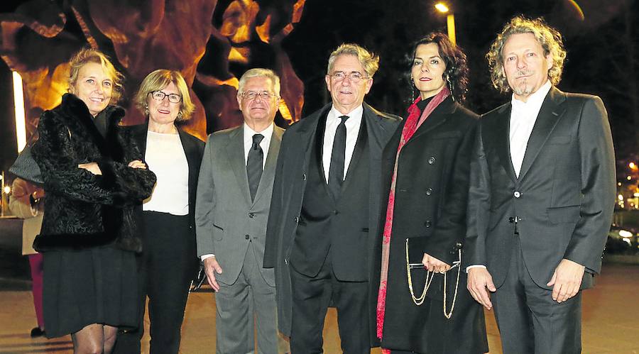 Gemma Faura, Ana Elordui, Fernando Ramírez, Emiliano López Atxurra, Josune Begiristain y Jesús Mari Lazkano. 