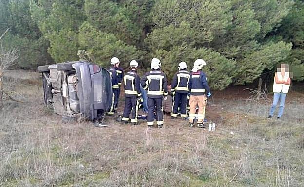 El vehículo se ha salido de la calzada.