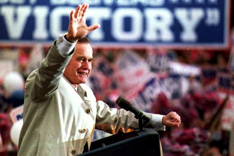 El presidente Bush en un acto de la campaña a las elecciones estadounidenses de 1992.