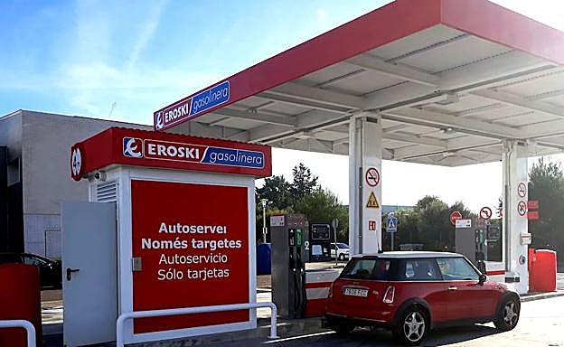 La nueva gasolinera de Eroski está ubicada en la localidad mallorquina de Sa Pobla.