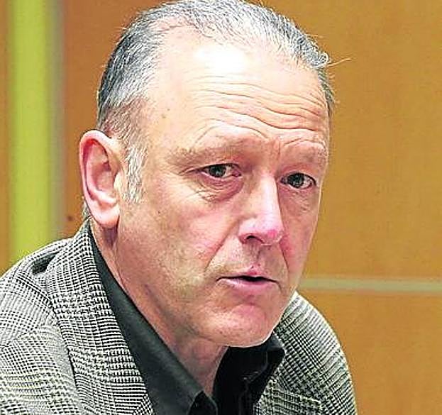 Roberto Uriarte vuelve a la política y pugna por ir en las listas de Podemos al Congreso