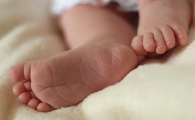 Muere un bebé en Vigo durante un parto en casa sin asistencia médica