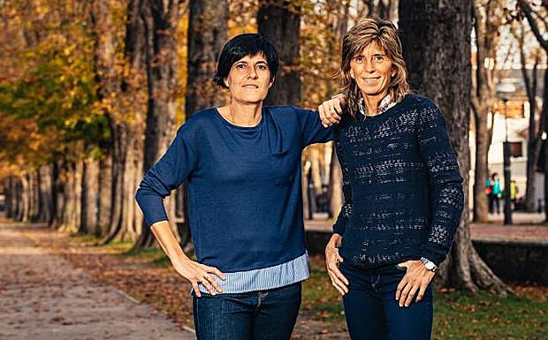 Nieves Zarza y Lourdes Gómez de Segura posan en El Prado, lugar habitual de entrenamientos
