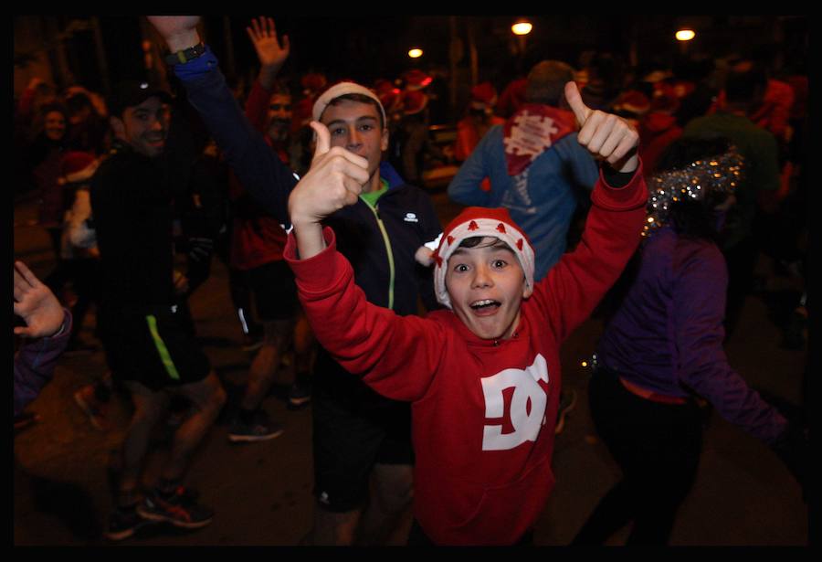 Fotos: Las fotos de la San Silvestre de Vitoria