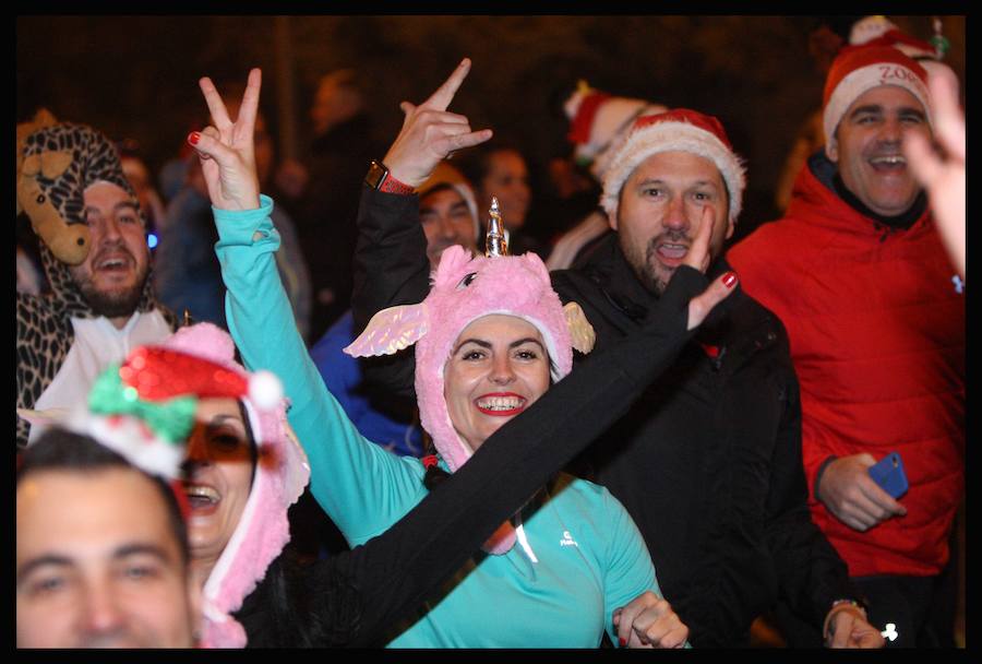 Fotos: Las fotos de la San Silvestre de Vitoria