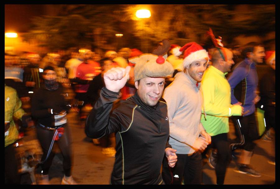 Fotos: Las fotos de la San Silvestre de Vitoria