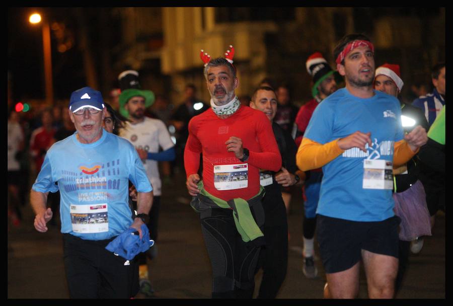 Fotos: Las fotos de la San Silvestre de Vitoria