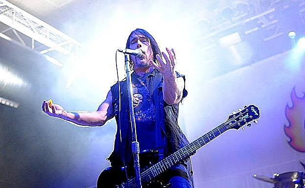 Dave Wynford, el líder, durante su concierto en Santana 27.