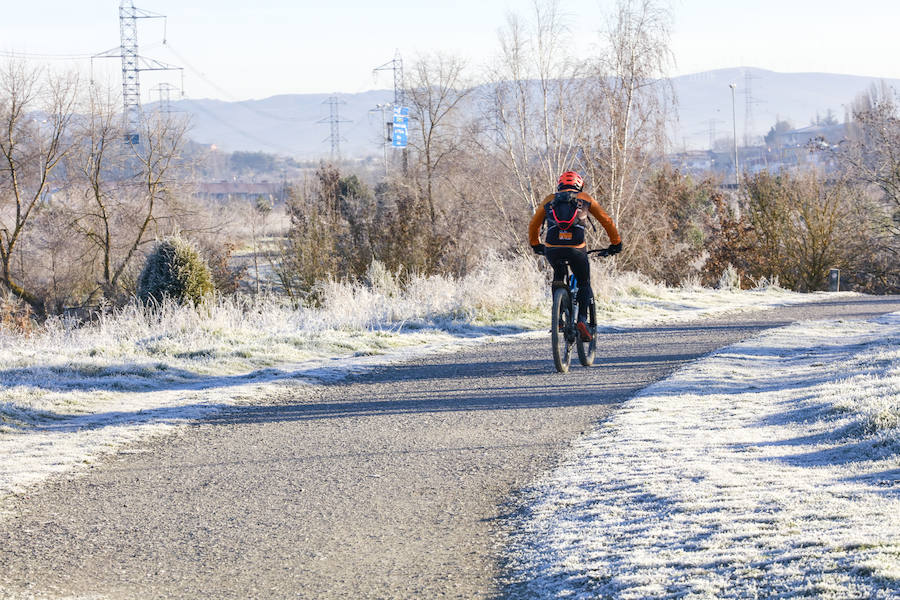 Los termómetros han marcado este viernes -8,5º en Ozaeta; -8,0º en Pagoeta y -7,2º en Abetxuko. La alerta por heladas y temperaturas mínimas se mantiene el fin de semana