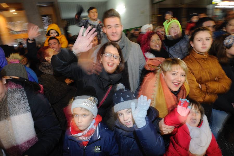 Fotos: Las fotos de la cabalgata de los Reyes Magos de Vitoria