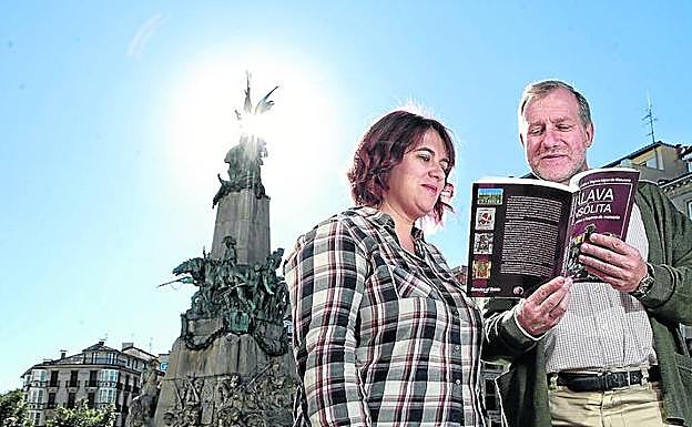 Virginia López de Maturana eta Santiago de Pablo.