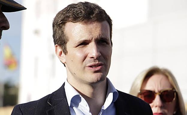 El líder del PP, Pablo Casado, durante una visita a Melilla.