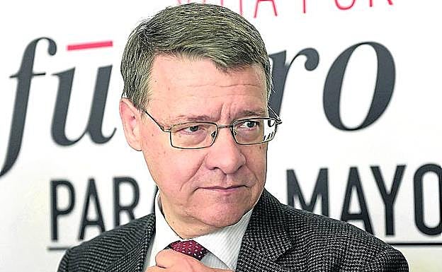 Jordi Sevilla. «Bueno. Hasta aquí. Cierro mi cuenta de Twitter. Esto no es el ágora democrática donde informarse y debatir con argumentos. Que os vaya bonito». Así se despidió, para luego volver 