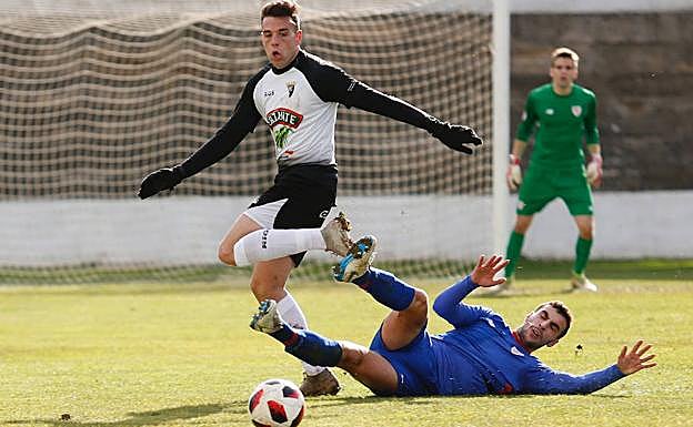 Un lance del choque ante los navarros. 