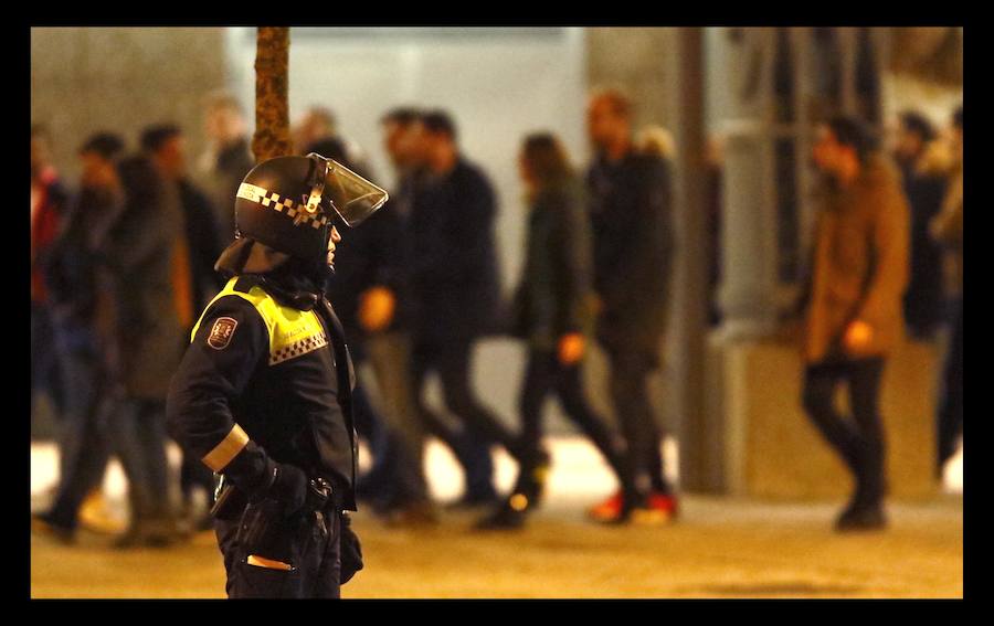 El complejo comercial vitoriano acoge la mayor simulación de un ataque islamista realizado en el País Vasco hasta la fecha. Participan casi medio millar de personas entre policías, sanitarios, bomberos y figurantes