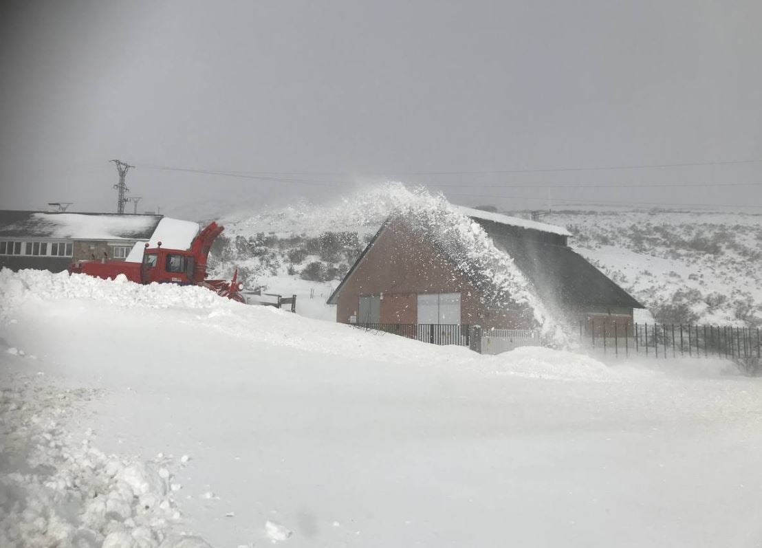 Paisajes nevados en Alto Campoo.