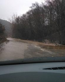 Imagen secundaria 2 - El río Nela inunda Villarcayo