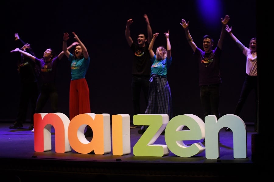 Las alrededor de 100 familias de menores transexuales del País Vasco y Navarra, que hasta ahora han formado parte de la asociación Chrysallis, han presentado este sábado su nueva marca, Naizen, con la que dejan de ser una delegación de la iniciativa nacional y se conforman en entidad independiente.